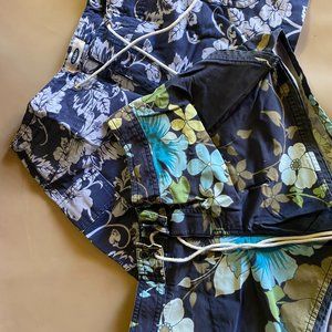 Old Navy Hawaii Style Swim Shorts Bundle - Women's Size 2 - Set of 2